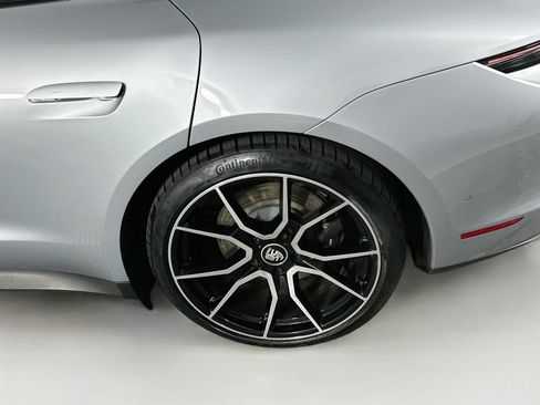 Used 2023 Porsche Taycan RWD image 11