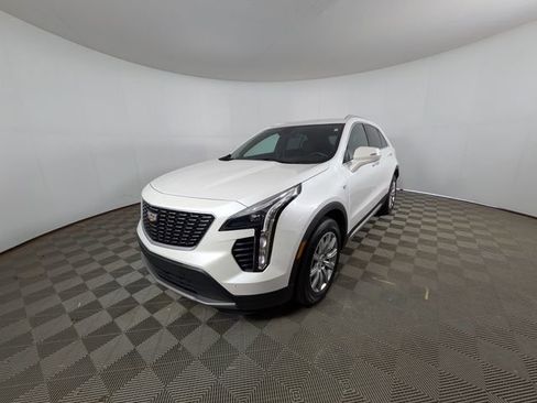 Certified 2023 Cadillac XT4 Premium Luxury w/ Cold Weather Package image 6