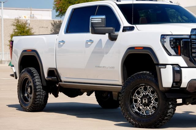 Used 2024 GMC Sierra 2500 Denali Ultimate w/ Max Trailering Package AWD/4WD image 22