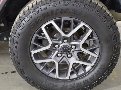 Used 2025 Jeep Wrangler Unlimited Sahara AWD/4WD image 34