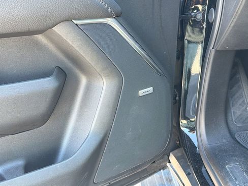 Used 2024 GMC Yukon Denali w/ Denali Reserve Package image 28