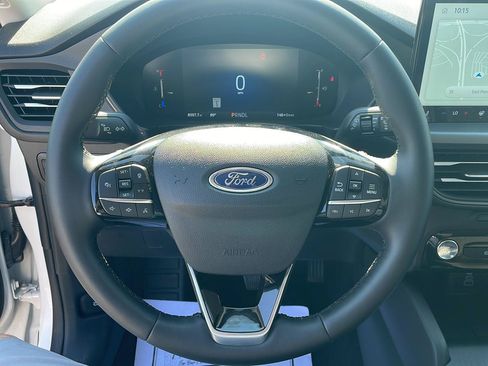 Used 2025 Ford Escape SE FWD image 13