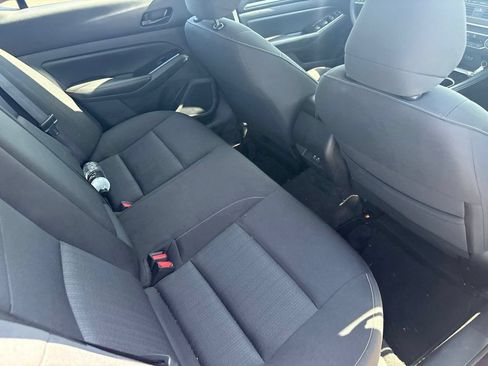 Used 2023 Nissan Altima 2.5 SV FWD image 11