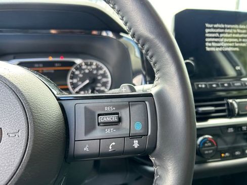 Certified 2023 Nissan Pathfinder SL w/ Black Appearance Package AWD/4WD image 13