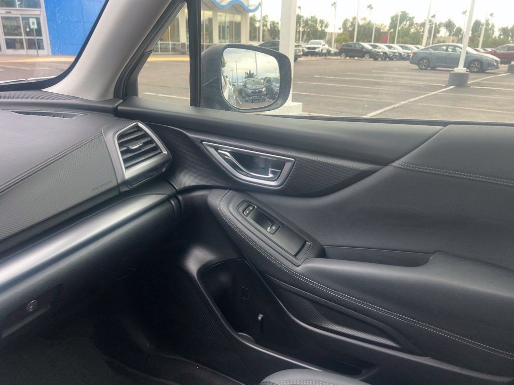 Used 2020 Subaru Forester Premium AWD/4WD image 11