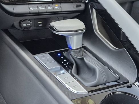 Certified 2025 Hyundai Elantra Hybrid FWD image 14