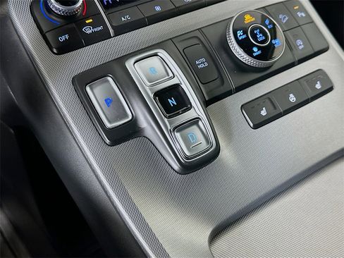 Used 2020 Hyundai Palisade SEL w/ Premium Package image 16