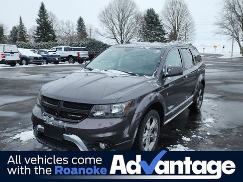 Used 2015 Dodge Journey Crossroad w/ Flexible Seating Group image 1