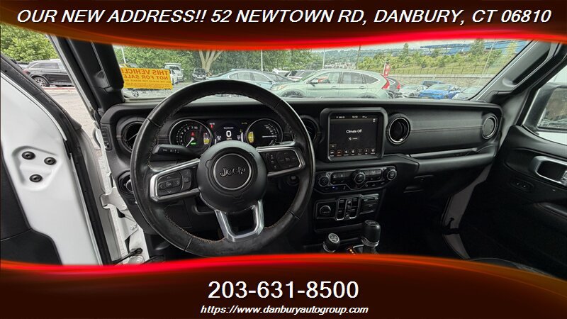 Used 2023 Jeep Wrangler Unlimited Sahara AWD/4WD image 16