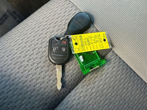 Used 2011 Ford F150 XLT w/ XLT Convenience Pkg image 35