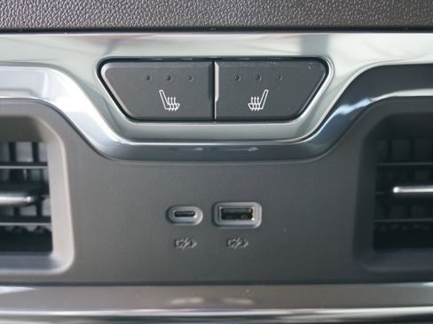 New 2026 Chevrolet Silverado 1500 LTZ w/ LTZ Premium Package image 25