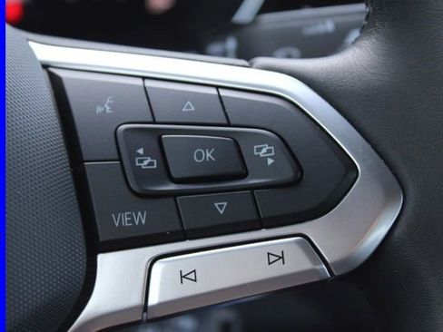 Used 2024 Volkswagen Jetta Sport image 26