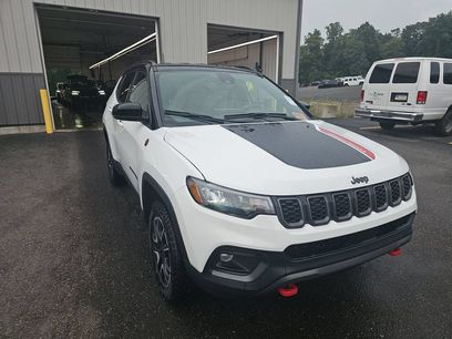Used 2025 Jeep Compass Trailhawk