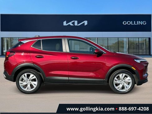 Used 2024 Buick Encore GX Preferred AWD/4WD image 2