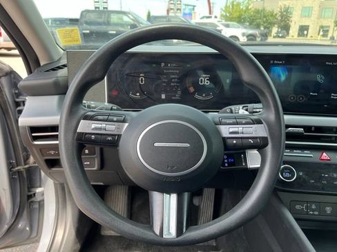 Used 2025 Hyundai Sonata SEL FWD image 25
