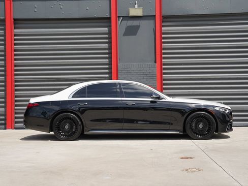Used 2024 Mercedes-Benz S 580 4MATIC Sedan w/ AMG Line image 13