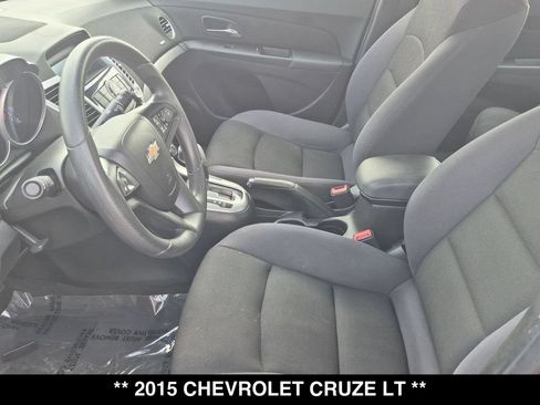 Used 2015 Chevrolet Cruze LT FWD image 16