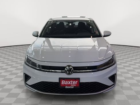 Used 2025 Volkswagen Jetta S image 2