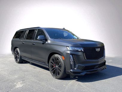 Used 2023 Cadillac Escalade ESV V