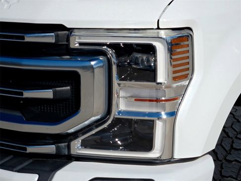 Used 2020 Ford F250 Platinum image 3