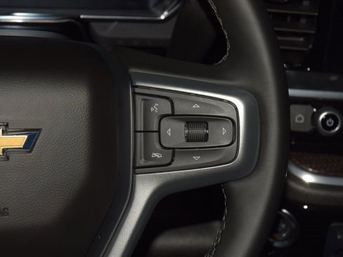 Used 2025 Chevrolet Silverado 2500 LT image 42