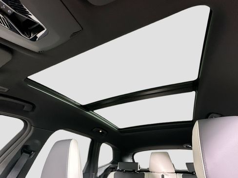 New 2026 BMW X1 xDrive28i w/ Technology Package image 21