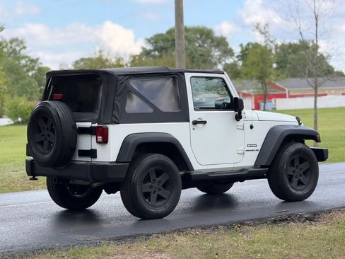 Used 2012 Jeep Wrangler Sport AWD/4WD image 6