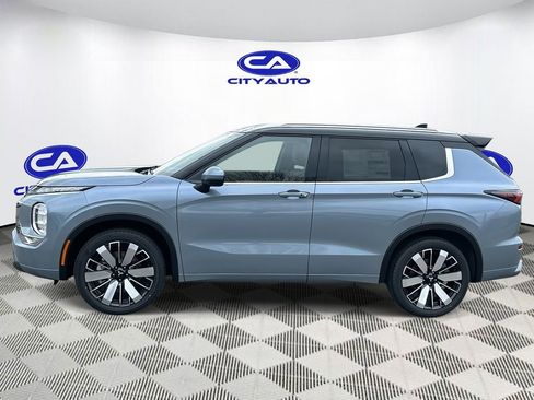 New 2026 Mitsubishi Outlander SEL image 6