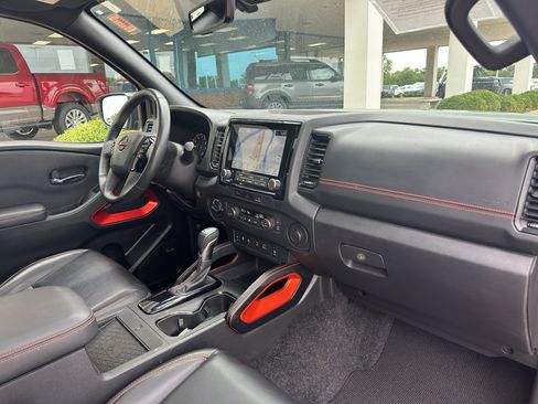 Used 2024 Nissan Frontier PRO-4X w/ Pro Premium Package AWD/4WD image 35
