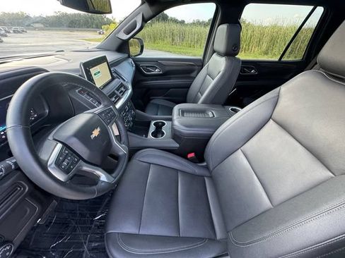 Used 2023 Chevrolet Tahoe LT w/ Luxury Package AWD/4WD image 28