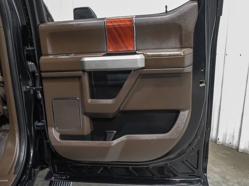 Used 2022 Ford F250 King Ranch w/ King Ranch Ultimate Package AWD/4WD image 46