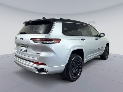 Used 2023 Jeep Grand Cherokee L Summit AWD/4WD image 7