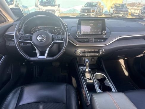 Used 2023 Nissan Altima 2.5 SR image 17
