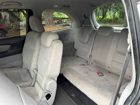 Used 2012 Honda Odyssey EX image 10