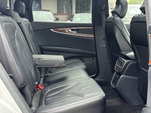 Used 2016 Lincoln MKX Reserve w/ Climate Package AWD/4WD image 17