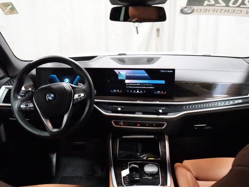 Certified 2024 BMW X5 xDrive40i w/ Premium Package AWD/4WD image 9