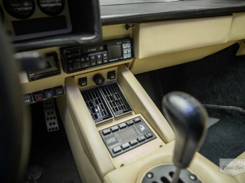 Used 1989 Lamborghini Countach Coupe RWD image 14