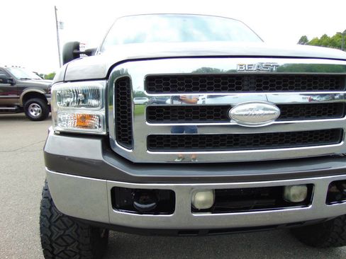 Used 2005 Ford F250 Lariat AWD/4WD image 44