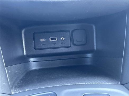 Used 2023 Chevrolet Equinox LT FWD image 14