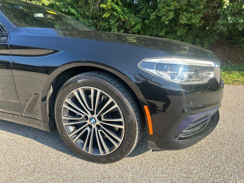 Used 2019 BMW 530i xDrive w/ Dynamic Handling Package image 8