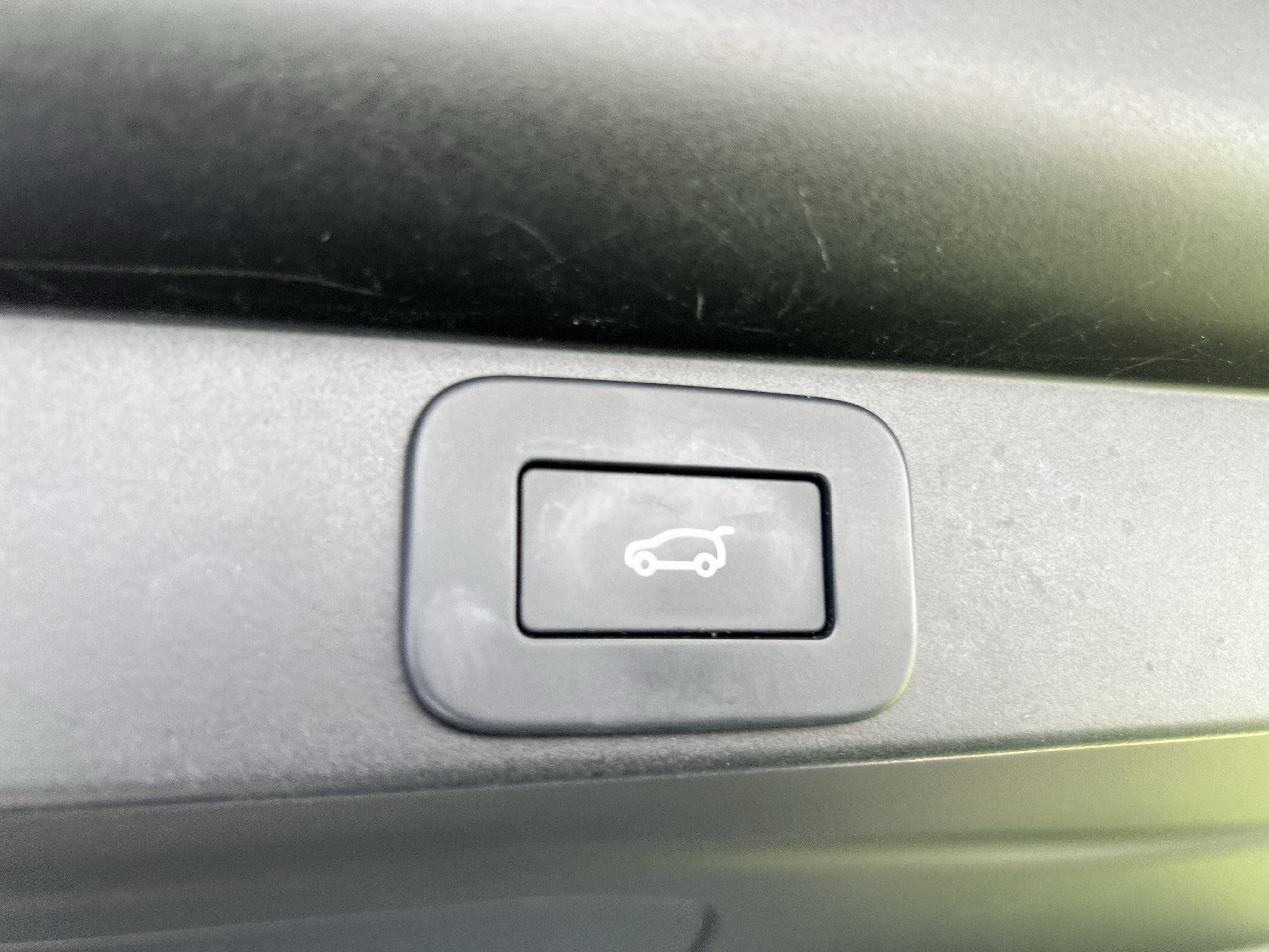 Certified 2024 Land Rover Range Rover Autobiography AWD/4WD image 38