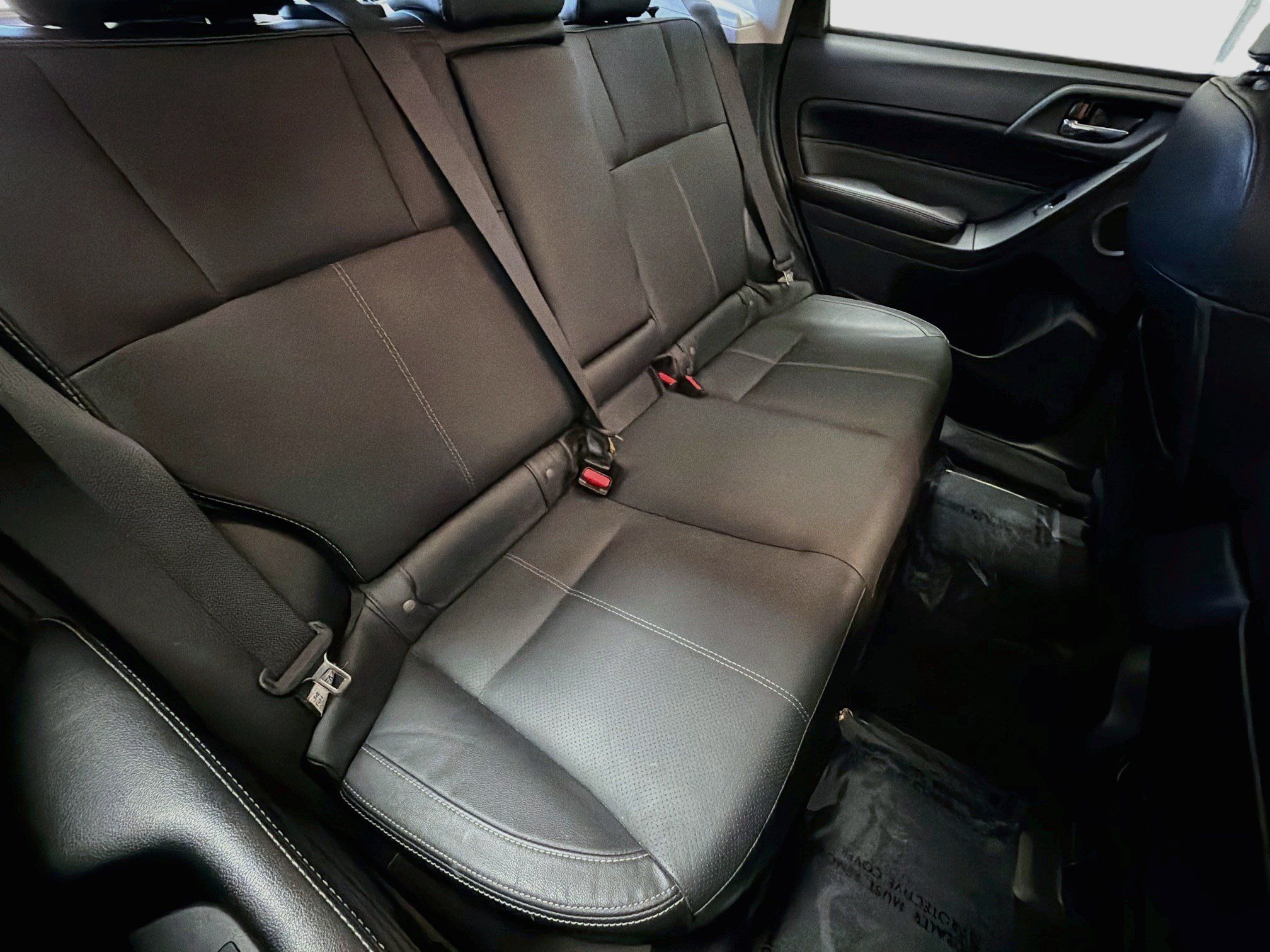 Used 2018 Subaru Forester 2.5i Touring AWD/4WD image 14