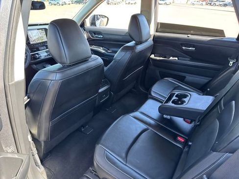 Used 2022 Nissan Pathfinder SL image 19