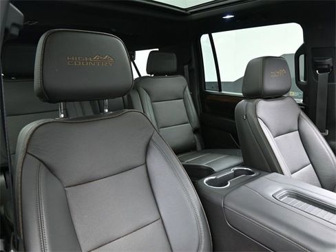 Certified 2023 Chevrolet Suburban High Country image 30