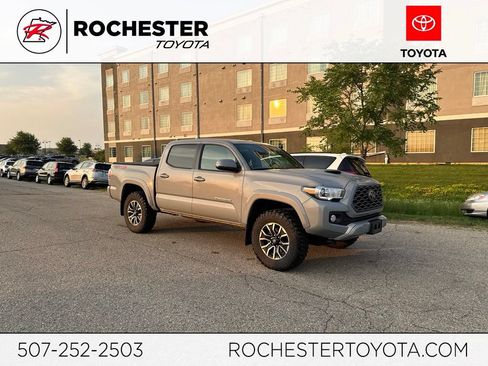 Used 2021 Toyota Tacoma TRD Sport AWD/4WD image 1