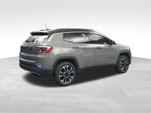 Used 2023 Jeep Compass Limited AWD/4WD image 5
