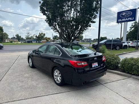 Used 2015 Subaru Legacy 2.5i Premium AWD/4WD image 5