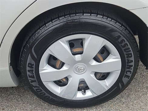 Used 2009 Toyota Camry LE image 8