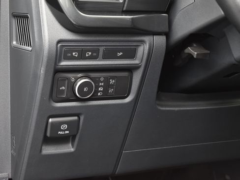 Used 2022 Ford F150 XLT w/ Equipment Group 302A High image 22