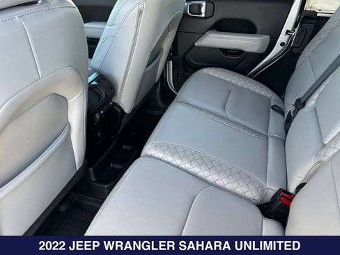 Used 2022 Jeep Wrangler Unlimited Sahara AWD/4WD image 13